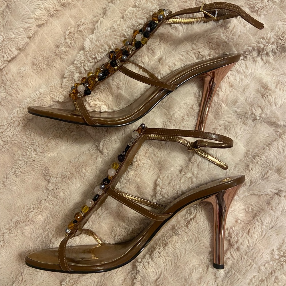 J. Reneé Heels - Picture 8 of 13